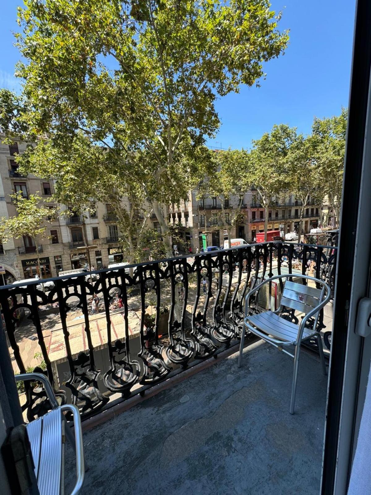 Hostal Mont Thabor Barcelona Exteriör bild